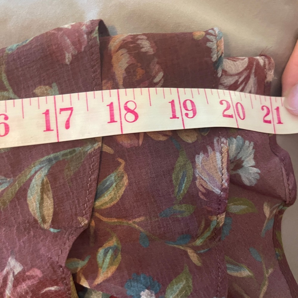 Torrid Chiffon Long Sleeve Crew Neck Ruffle Blouse Sz 3X 22-24 Burgundy‎ Floral - Picture 8 of 12